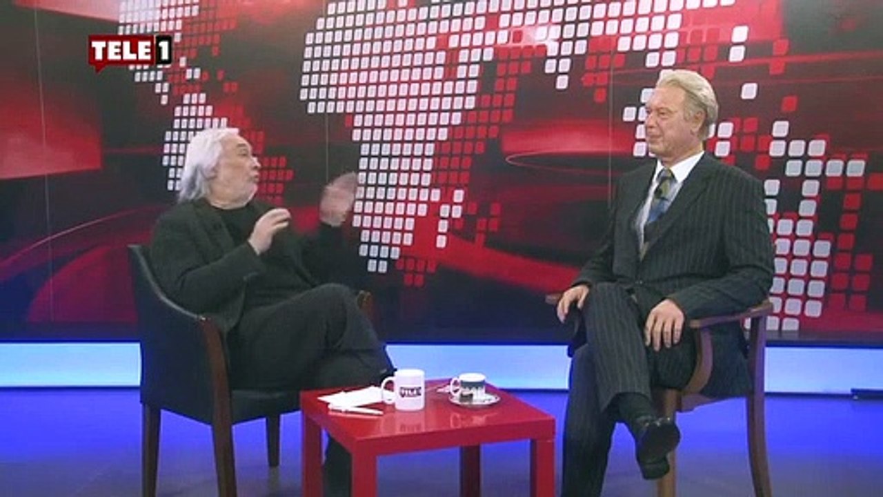 Uğur Dündar'ın bal mumu heykeli yayına çıktı