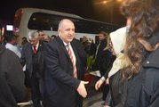 Zafer Partisi Genel Başkanı Özdağ, partililerle bir araya geldi