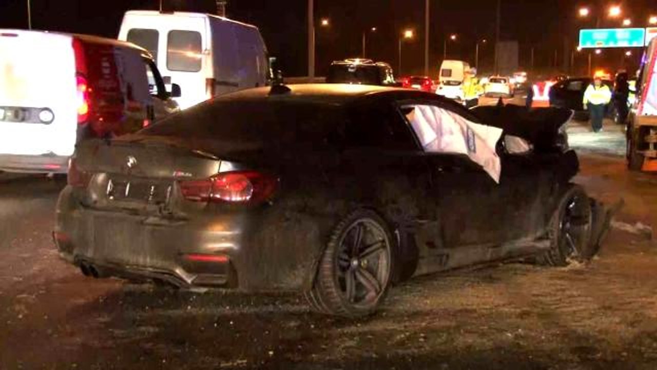 Eyüpsultan TEM Otoyolu'nda zincirleme trafik kazası: 3 yaralı