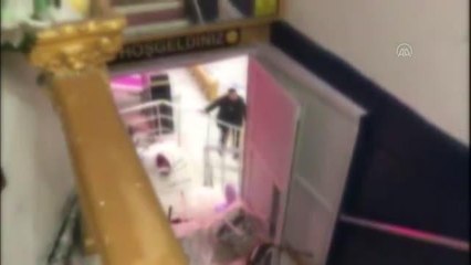 Sultangazi'de düğün salonunda polise saldıran şüphelilere tutuklama