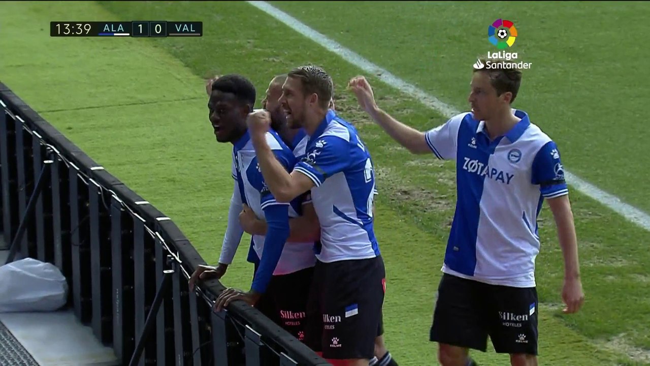 Alaves v Valencia