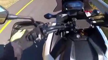 Yamaç paraşütü ile elektrik tellerine takıldı