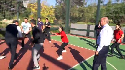 Erdoğan ve Kalın, basketbol oynadı