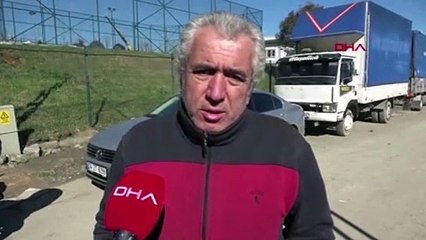 Ağızlıksız ve tasmasız gezdirdikleri pitbull cinsi köpek, sokak köpeğine saldırdı