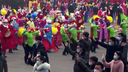 كوريا الشمالية تحتفل بالذكرى الثمانين لميلاد الزعيم الراحل كيم جونغ إيل
