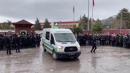 Son dakika... Görevi başında kalp krizi geçiren polis son yolculuğuna uğurlandı