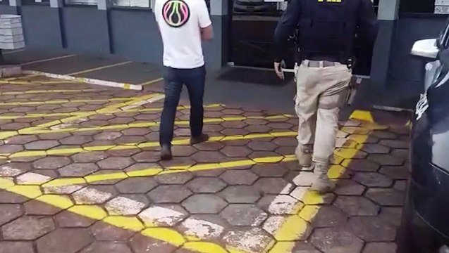 Em plena manhã de segunda, homem se envolve em acidente na BR-277 e é detido por embriaguez