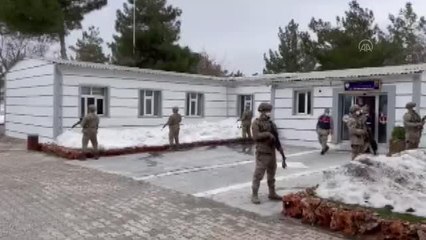 Son dakika haberleri: Diyarbakır'da terör suçundan kesinleşmiş hapis cezası bulunan 2 hükümlü yakalandı