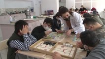 Elazığ'da özel çocuklar hem üretiyor hem de soysal aktivitelerini geliştirerek eğleniyor