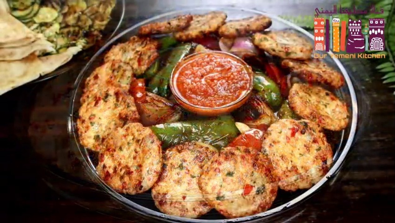 العالم في مطبخك_.....طبخ أسهل وأسرع وصفة كفته كباب بالدجاج مع اضافات رهيبه