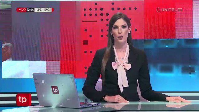 Minibús se embarranca en la vía a los Yungas y deja heridos a integrantes de un grupo musical