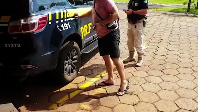 Procurado pela Justiça, homem é detido em abordagem da PRF