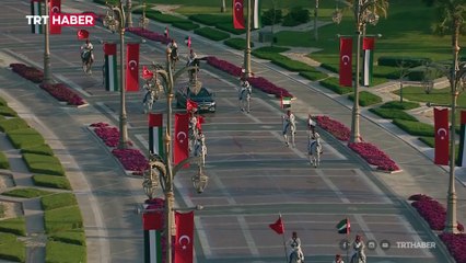 Cumhurbaşkanı Erdoğan'a BAE'de görkemli karşılama
