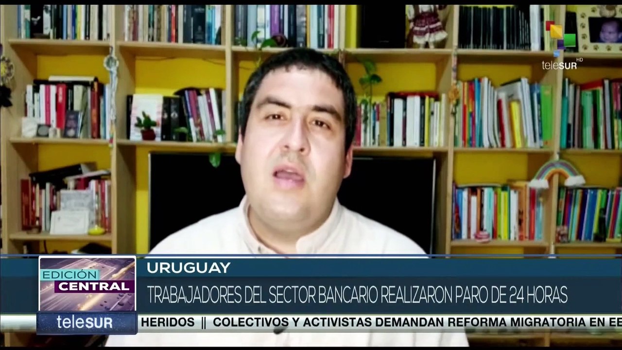 Trabajadores uruguayos del sector  bancario protestan por mejora salarial y demandan nuevo personal