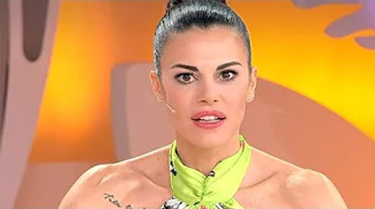 Bianca Guaccero riceve una sorpresa in diretta a Detto Fatto Scusate, non me l'aspettavo La punta