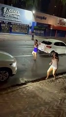 Homem agride mulher na Avenida Santos Dumont