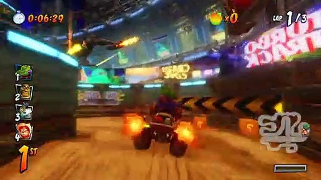 Tiny Arena Mirror Mode Nintendo Switch Gameplay - Crash Team Racing Nitro-Fueled