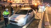 Polisin dur ihtarına uymadılar... Kaçarken polis aracını devirdiler