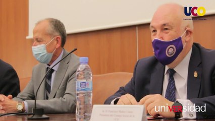 UniVERsidad - Una escalera digital recuerda a los docentes fallecidos de Filosofía y Letras