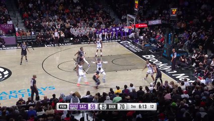 Play of the Day: Andre Drummond - February 14, 2022