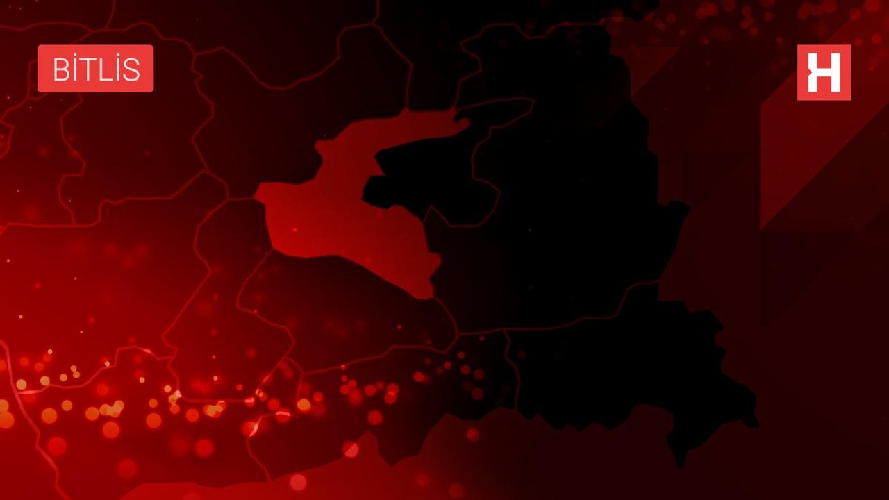 Kendi imkanlarıyla kurduğu atölyede yay üretiyor