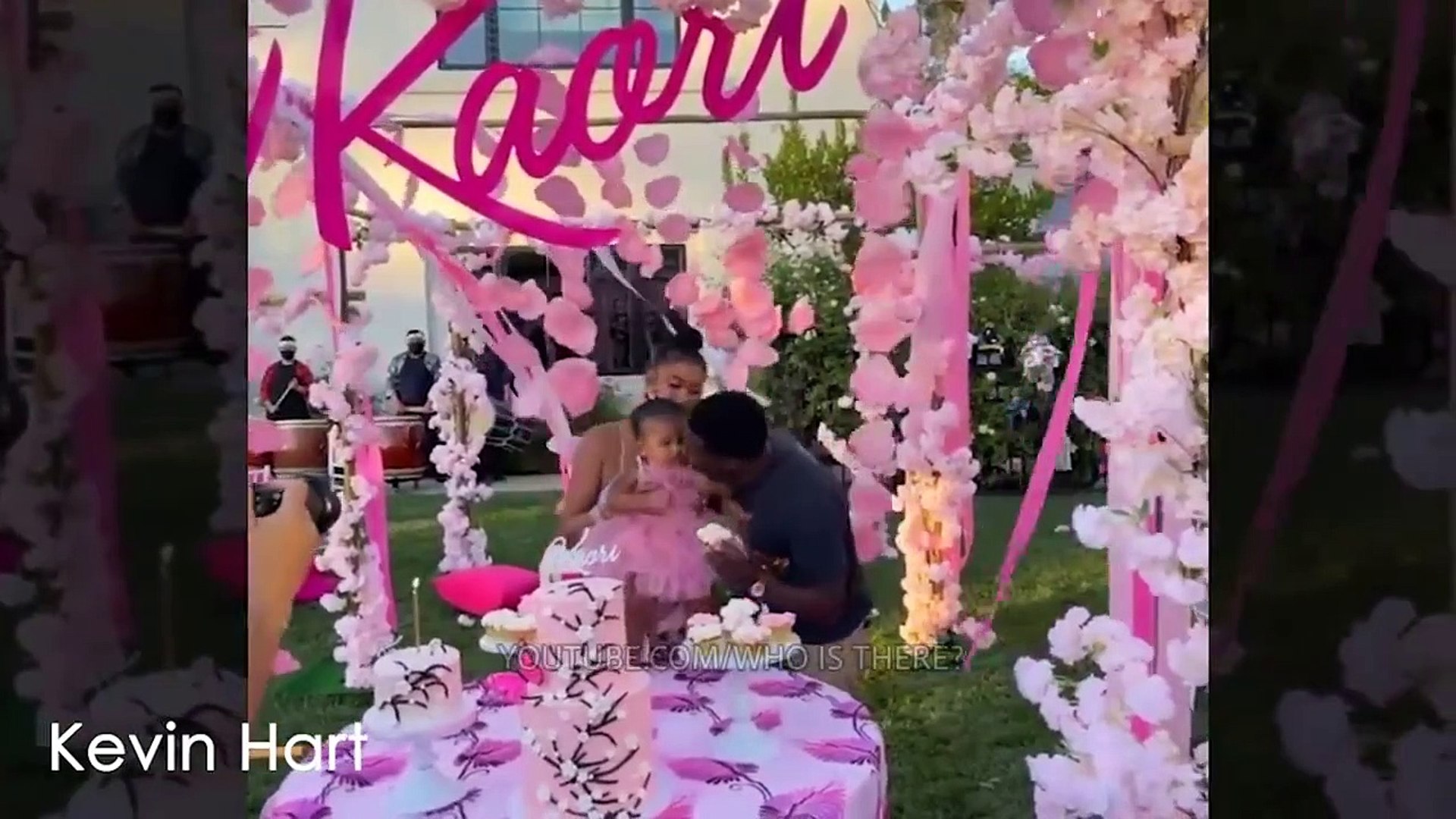 ⁣Celebrities With Their Children