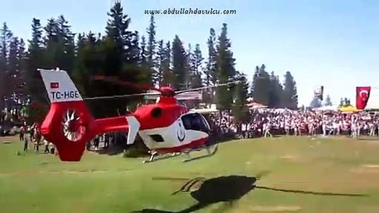Festival Alanına İnen Helikopter