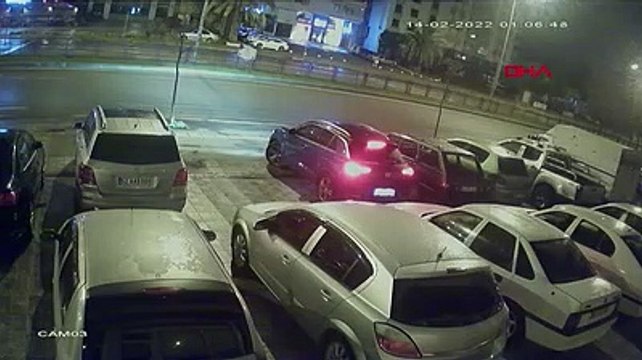 Oto galeriden lüks cip çalan çocuklar yakalandı