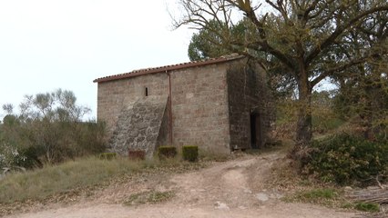 Escarban en tres siglos de documentos para recuperar una ermita inmatriculada por la Iglesia