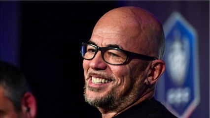 GALA VIDÉO - PHOTO - Pascal Obispo : rare cliché de son fils de 21 ans, Sean, qu’il a eu avec Isabelle Funaro...