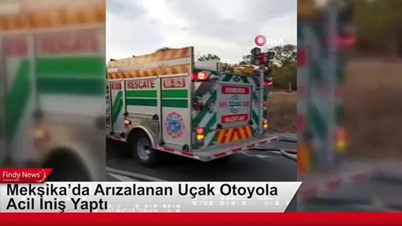 Meksika’da Arızalanan Uçak Otoyola Acil İniş Yaptı