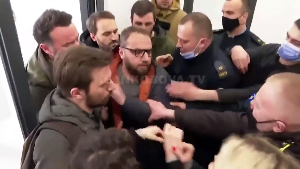 Kosova, Limak Holding yüzünden karıştı