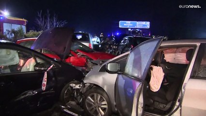 Espectacular choque en cadena de 30 vehículos en Barcelona