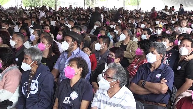 أكثر من 660 ثنائياً يعقدون قرانهم في حفل جماعي يوم عيد الحب في المكسيك