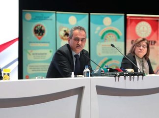 BAKAN ÖZER: ÖĞRETMENLİK MESLEK KANUNU İLE İLGİLİ YÖNETMELİK HAZIR - TAMAMI FTP'DE