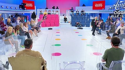 “Torna proprio lui”. Colpo di scena a UeD sul trono un volto già conosciuto dal pubblico