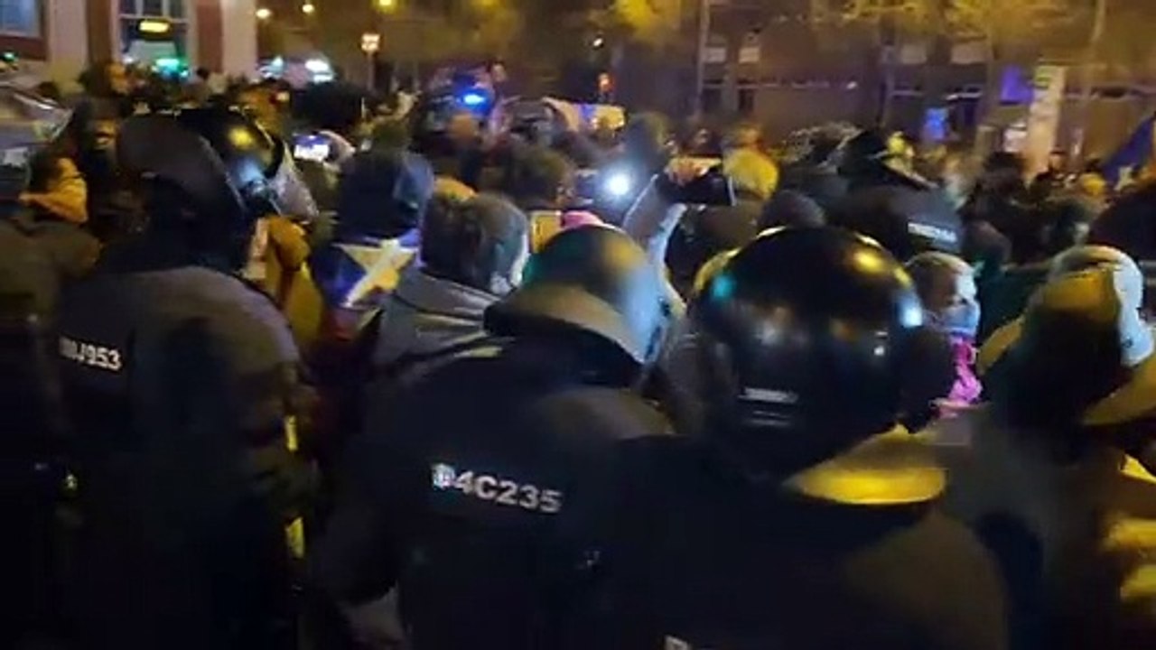 Manifestants tall Meridiana - Guillem Ramos