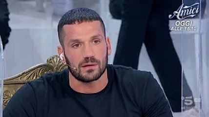 Luca Salatino racconta il suo passato doloroso prima di UeD “Ho sofferto di depressione” Ora è uno