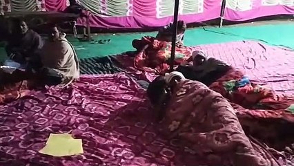 जयपुर-सवाई माधोपुर ट्रेक के पास रात को भी जारी रहा धरना