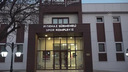 Busenaz Sürmeneli, isminin verildiği salonda dünya şampiyonasına hazırlanıyor