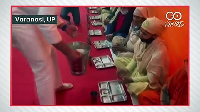 राहुल और प्रियंका गांधी ने वाराणसी, यूपी में रविदास जयंती पर लंगर परोसा