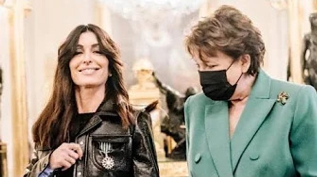 Jenifer : cette honneur qu'a reçue la chanteuse en compagnie de Roselyne Bachelot