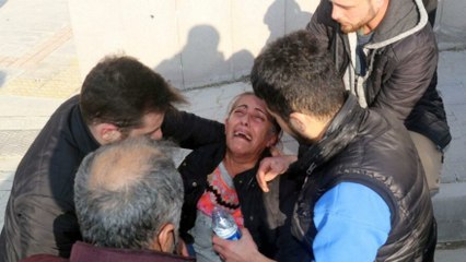 Mahkeme beraat ve tahliye verdi, ölen gencin annesi fenalaştı