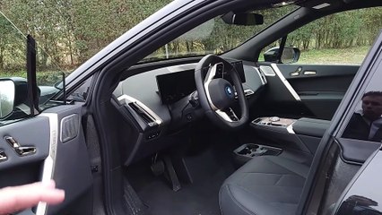 RECENSIONE BMW iX: Un'astronave di lusso sulla terra!