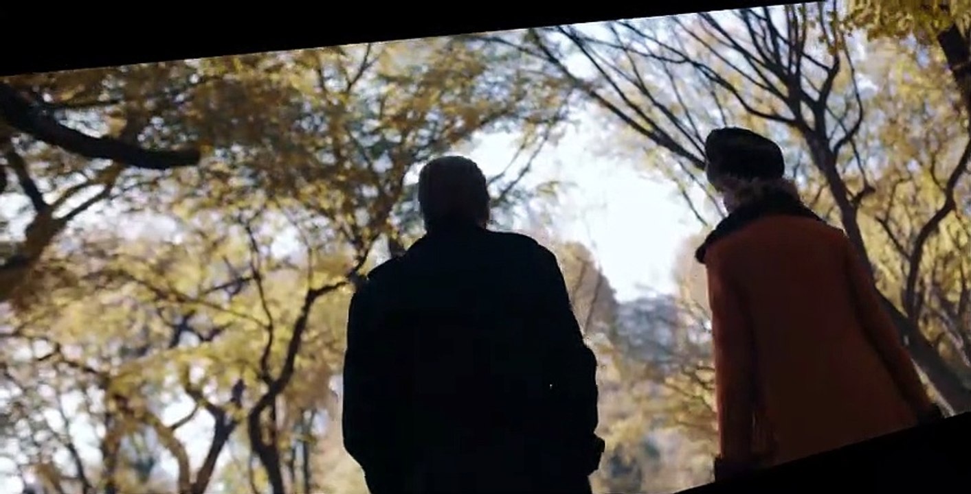 Halston S01 E02