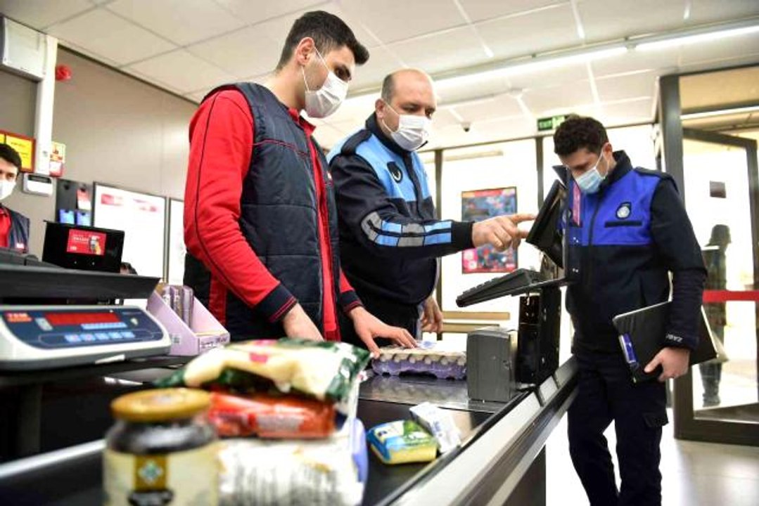 Tuzla Belediyesi zabıta ekipleri KDV indirimi denetimlerini aralıksız sürdürüyor