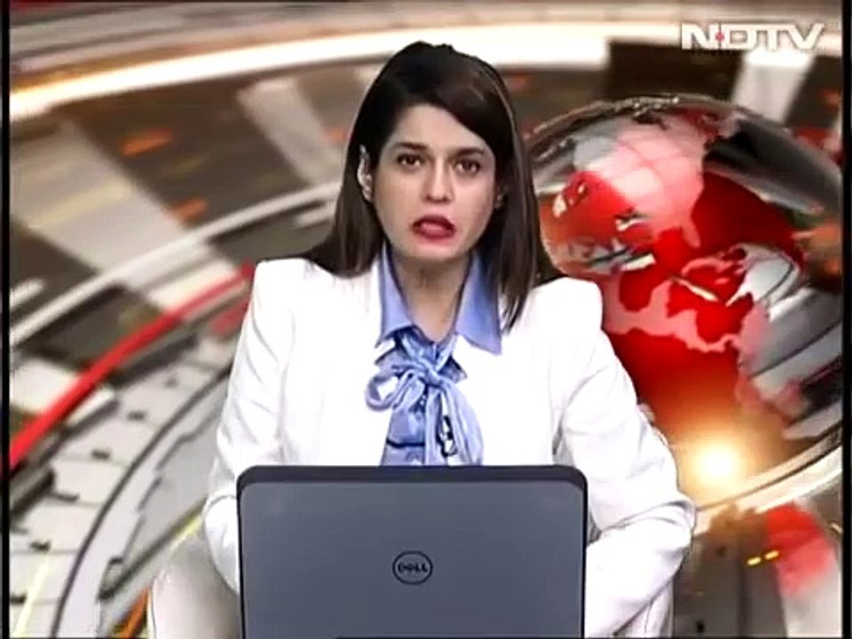 Cops Hit Muslim Women With Sticks In Ghaziabad Over Hijab Protest