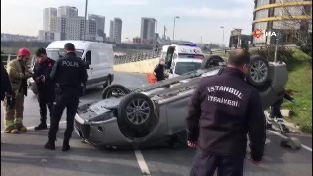Bayrampaşa'da sürücü takla atan araçtan burnu bile kanamadan kurtuldu