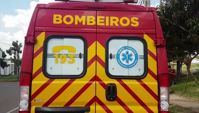 Motociclista fica ferido ao sofrer queda na Rua Gandhi