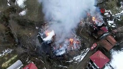 Kastamonu'da alevlere teslim olan köy havadan görüntülendi